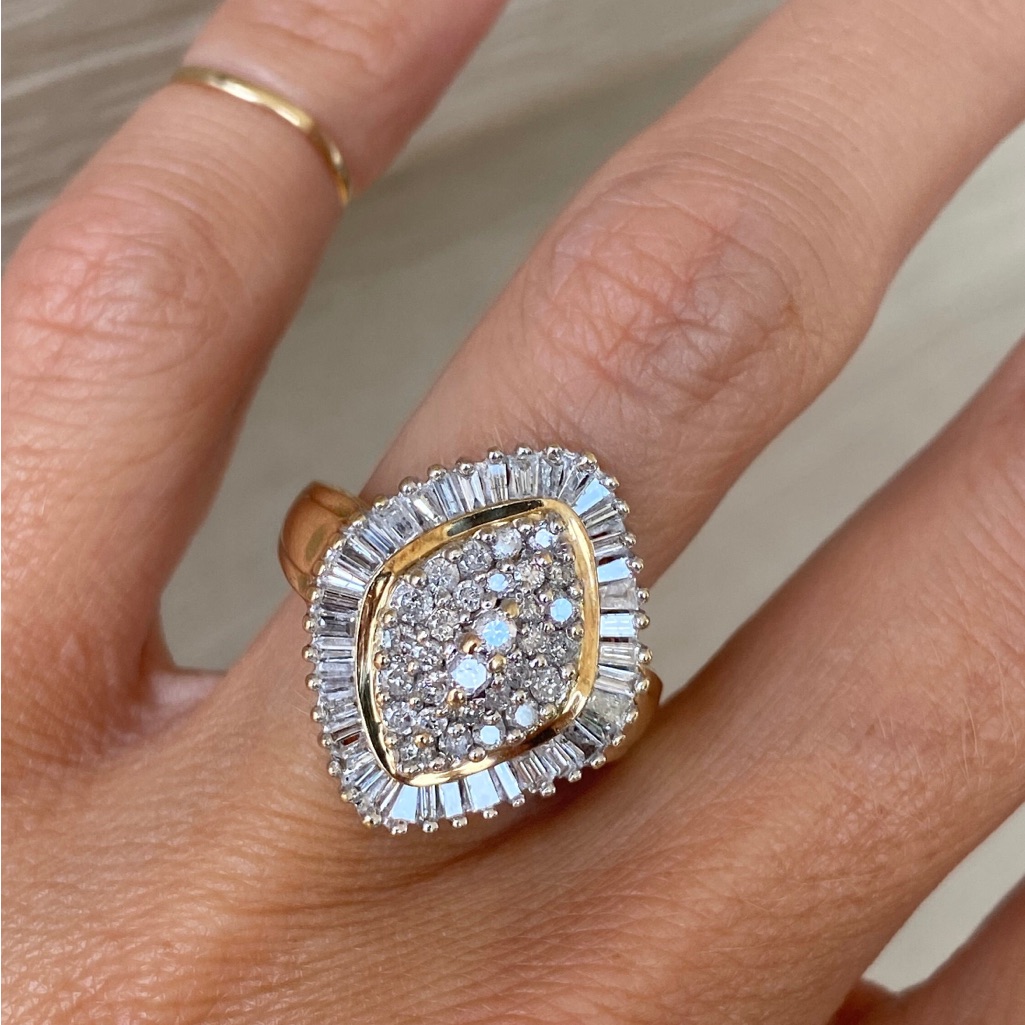 Round Diamond Ring 10k Yellow Gold